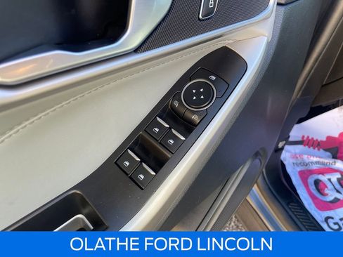 Used 2023 Ford Explorer XLT w/ Equipment Group 202A image 21