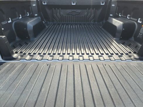 Used 2024 Chevrolet Silverado 1500 LT image 37