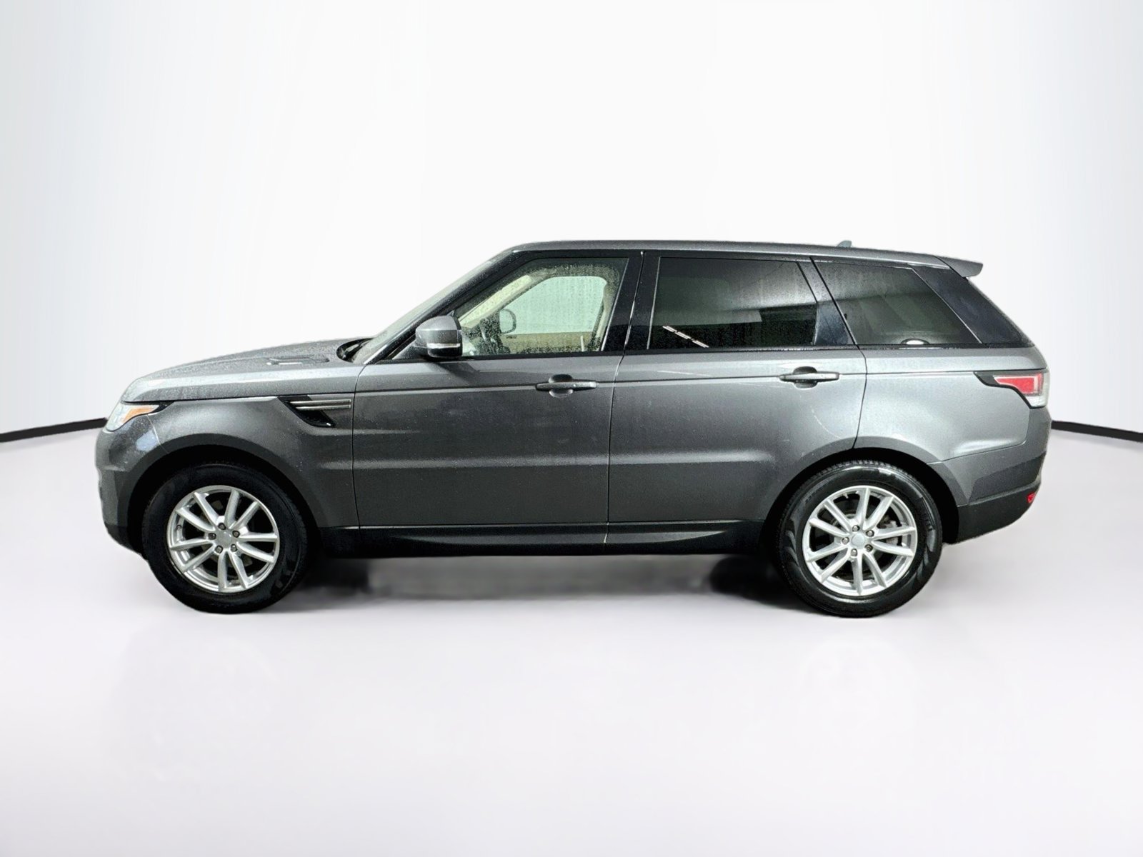 Used 2016 Land Rover Range Rover Sport SE AWD/4WD image 4