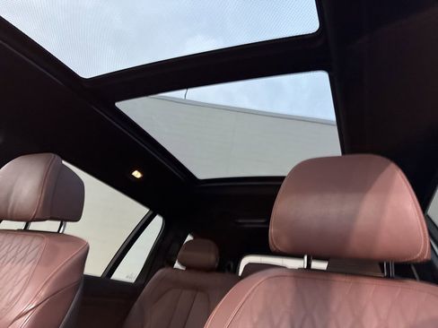 Used 2022 BMW X7 xDrive40i w/ Executive Package image 35