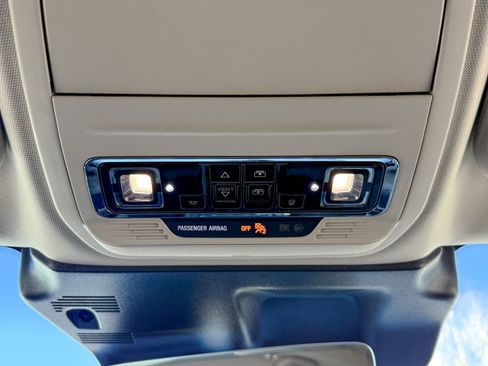 Used 2023 Lincoln Corsair AWD w/ Equipment Group 101A image 33