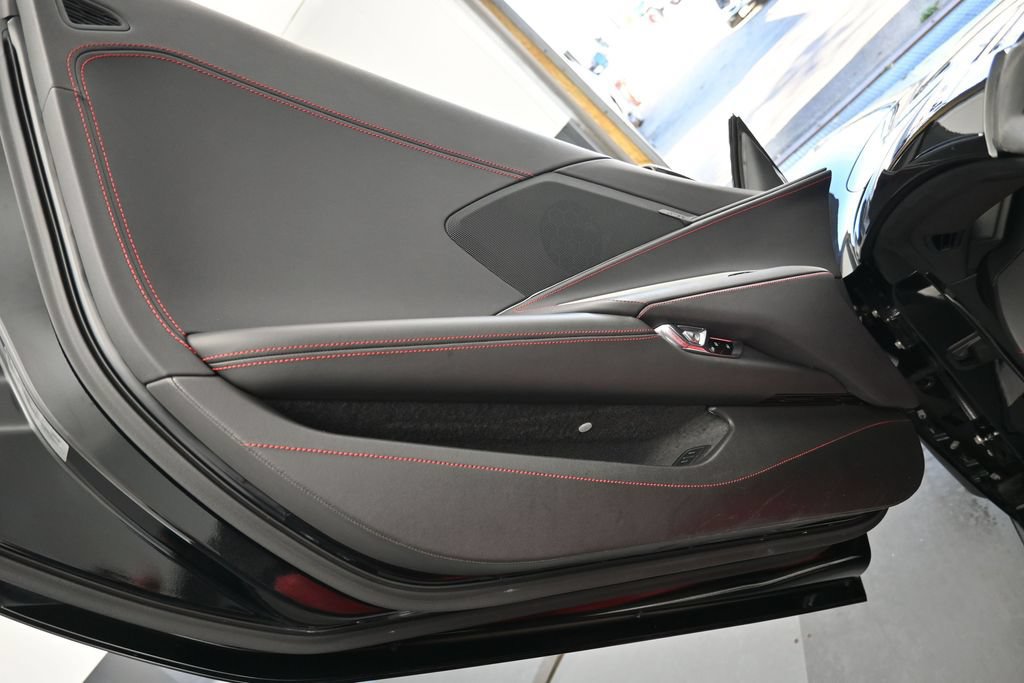 Used 2024 Chevrolet Corvette Stingray Convertible w/ 1LT RWD image 9