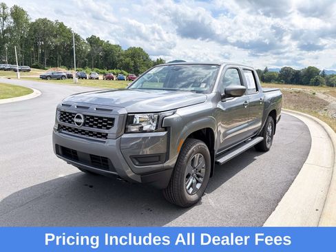 Used 2025 Nissan Frontier SV AWD/4WD image 3