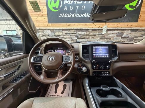 Used 2021 RAM 1500 Laramie AWD/4WD image 19