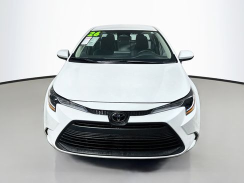 Used 2026 Toyota Corolla LE FWD image 11