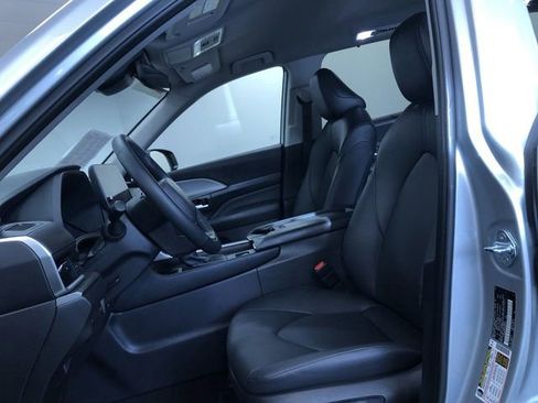 Certified 2025 Toyota Grand Highlander AWD image 20