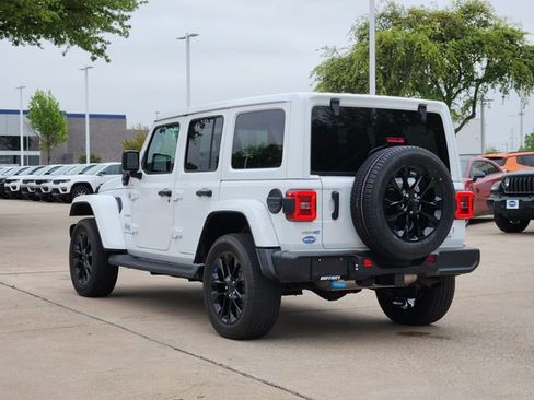 Certified 2023 Jeep Wrangler Unlimited Sahara w/ Cold Weather Group image 5