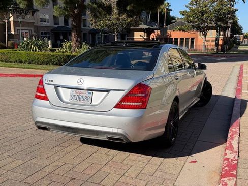 Used 2010 Mercedes-Benz S 550 image 10
