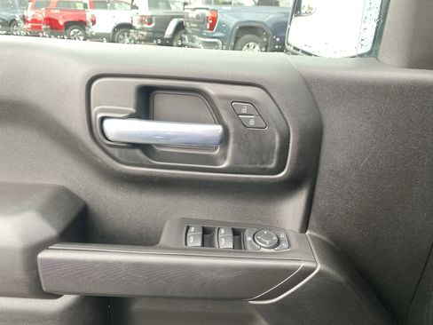 Used 2021 Chevrolet Silverado 1500 Custom image 14
