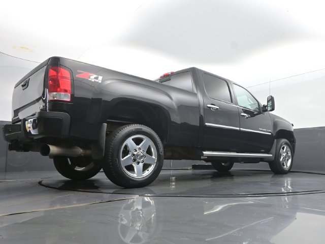 Used 2014 GMC Sierra 2500 Denali w/ Snow Plow Prep Package AWD/4WD image 48