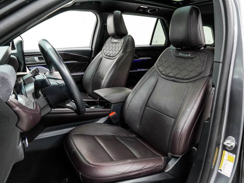 Used 2025 Ford Explorer Platinum w/ LUX Leather Package AWD/4WD image 15