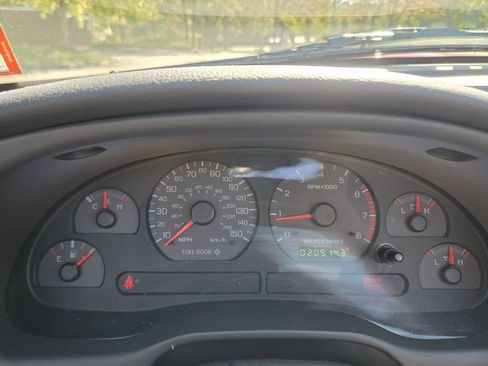 Used 2001 Ford Mustang GT image 44