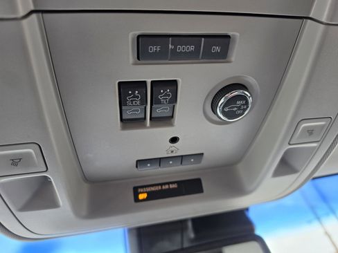Used 2019 Chevrolet Tahoe Premier AWD/4WD image 20