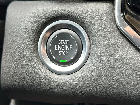 Used 2025 GMC Canyon Elevation RWD image 22