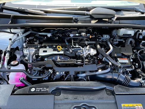 Certified 2026 Toyota Prius XLE FWD image 31