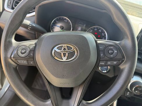 Used 2022 Toyota RAV4 XLE w/ Convenience Package AWD/4WD image 29