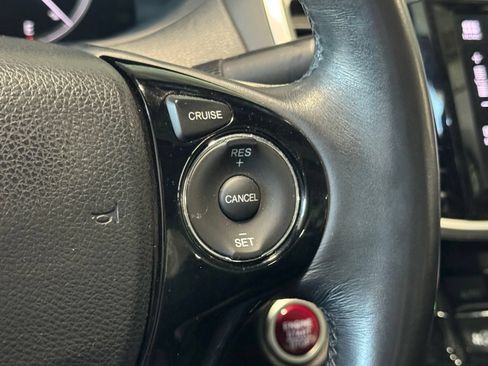 Used 2017 Honda Accord EX-L image 30