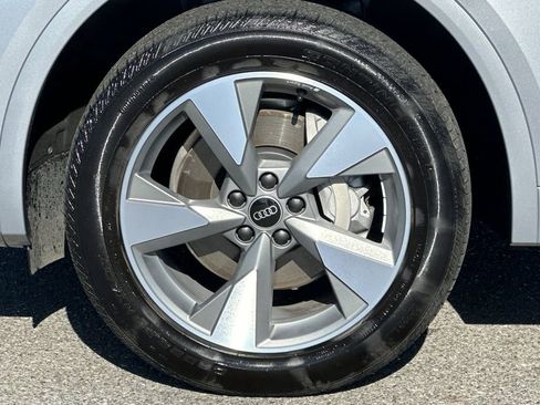 Used 2023 Audi Q5 2.0T Premium Plus w/ Premium Plus Package image 32