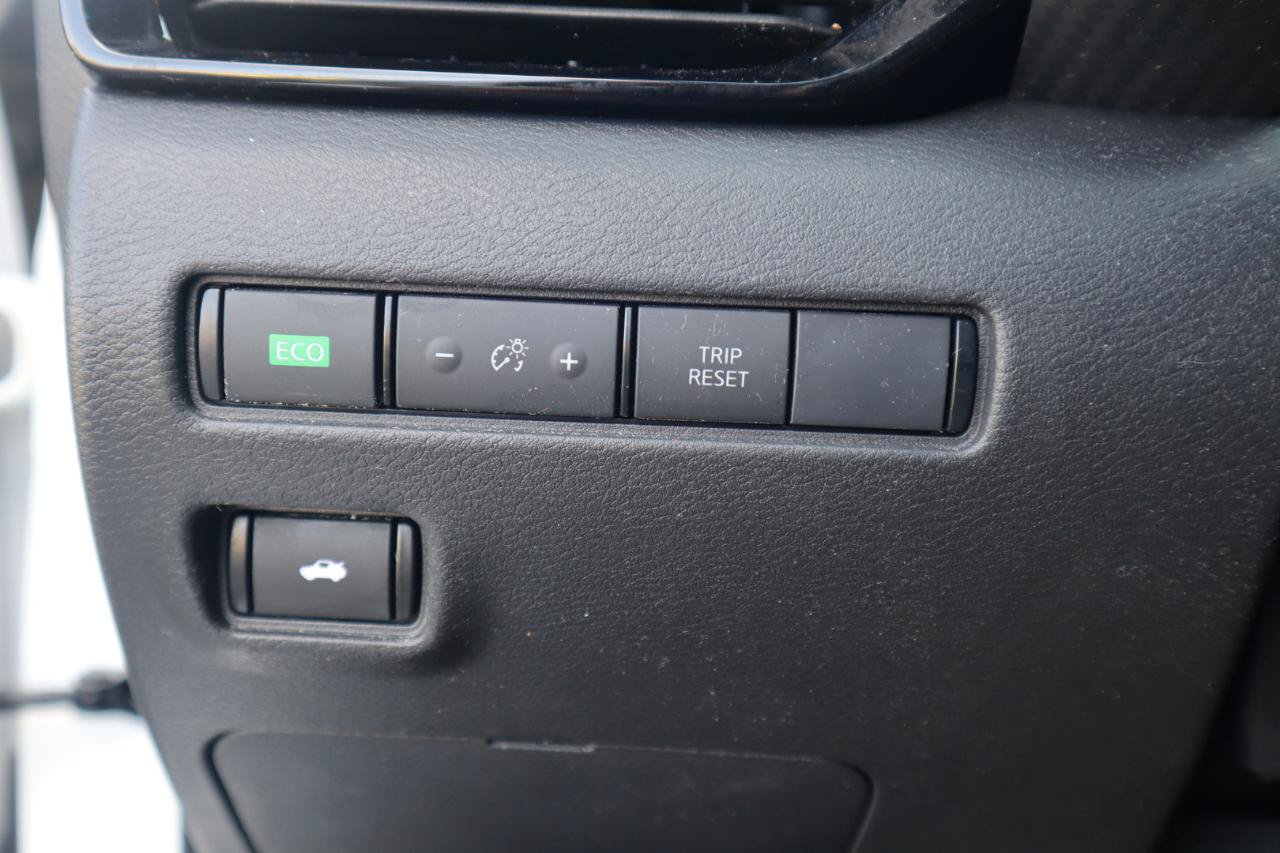 Used 2023 Nissan Sentra SV FWD image 55