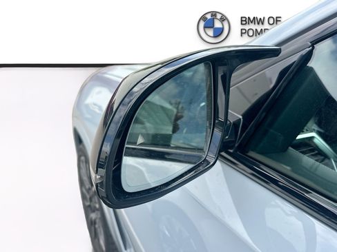 Used 2025 BMW X6 M60i image 8