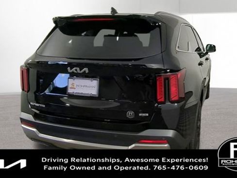 New 2026 Kia Sorento LX image 9