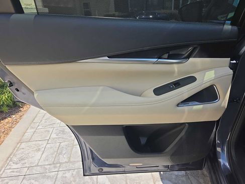 Certified 2025 INFINITI QX60 Sensory AWD/4WD image 12