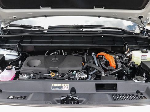 New 2026 Toyota Highlander Limited AWD/4WD image 13