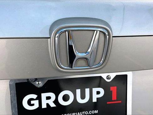 Used 2019 Honda Accord LX image 31