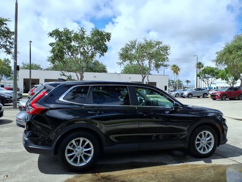 Used 2025 Honda CR-V EX-L image 8