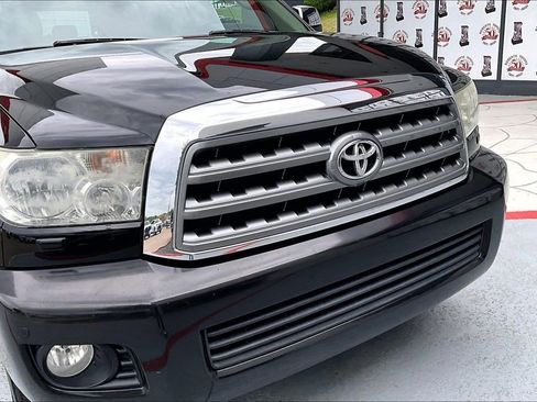 Used 2017 Toyota Sequoia Limited AWD/4WD image 29