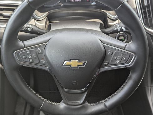 Used 2024 Chevrolet Equinox LT AWD/4WD image 29