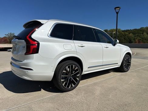 New 2026 Volvo XC90 B6 Plus w/ Protection Package Premier image 7