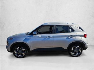New 2026 Hyundai Venue SEL video 2