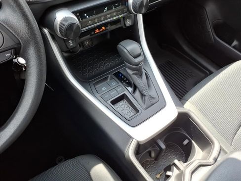 Certified 2025 Toyota RAV4 LE image 22