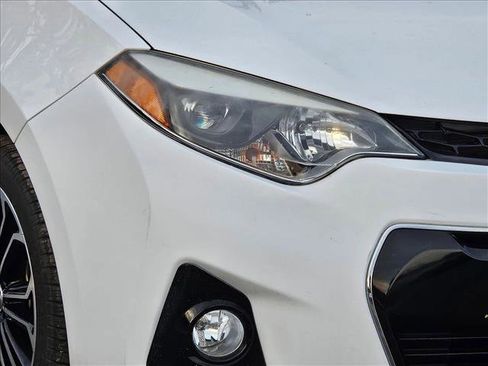 Used 2015 Toyota Corolla S FWD image 4