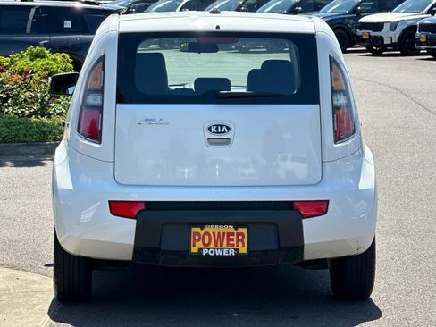 Used 2011 Kia Soul FWD image 5