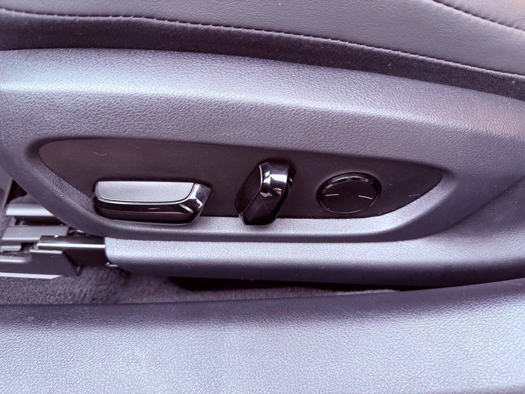 Certified 2025 Lexus ES 350 w/ Premium Package FWD image 18