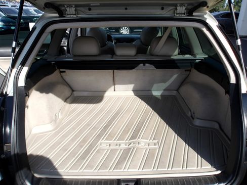 Used 2007 Subaru Outback 2.5XT Limited w/ Popular Equipment Group 2B image 11