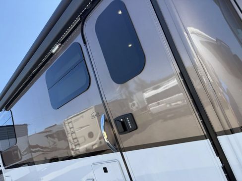 Used 2019 Mercedes-Benz Sprinter 170 image 26