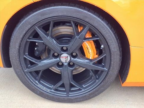 Used 2022 Chevrolet Corvette Stingray Premium Conv w/ Z51 Performance Package image 6