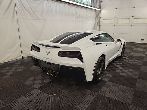 Used 2017 Chevrolet Corvette Stingray Coupe RWD image 6