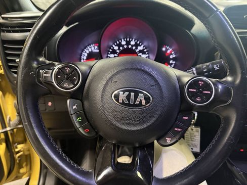 Used 2014 Kia Soul ! w/ Sun & Sound Package FWD image 23