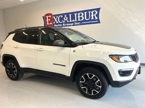 Used 2021 Jeep Compass Trailhawk AWD/4WD image 10