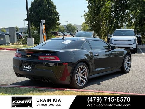 Used 2014 Chevrolet Camaro ZL1 RWD image 7