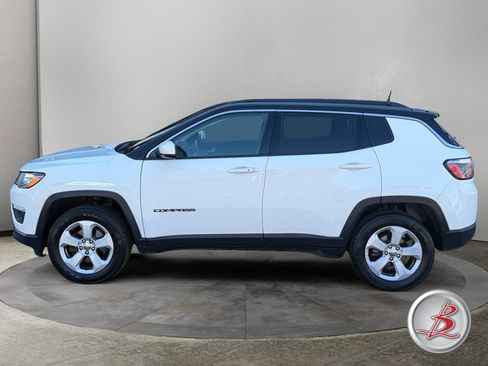 Used 2019 Jeep Compass Latitude w/ Popular Equipment Group AWD/4WD image 4