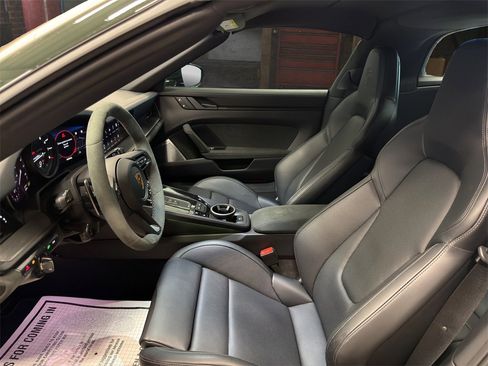 Used 2024 Porsche 911 Targa 4 GTS image 13