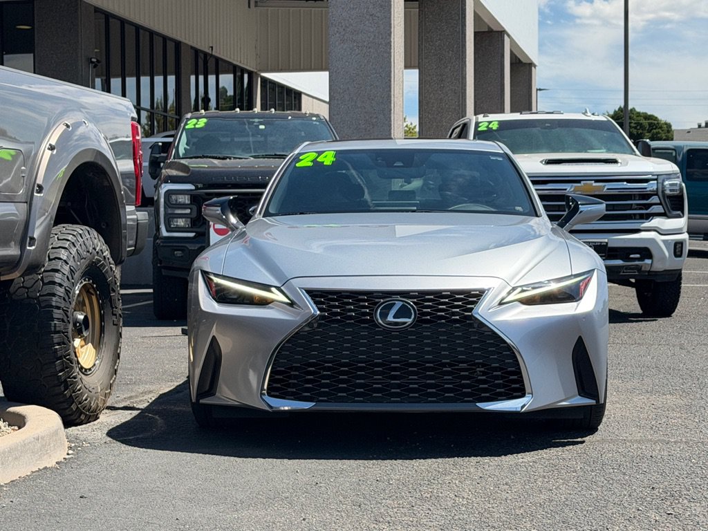 Used 2024 Lexus IS 300 w/ Premium Package RWD image 41
