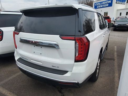 Used 2021 GMC Yukon SLT w/ SLT Premium Package image 10