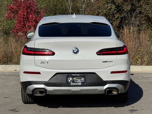 Certified 2023 BMW X4 xDrive30i image 5