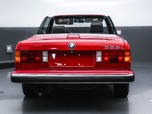 Used 1987 BMW 325i Convertible image 33